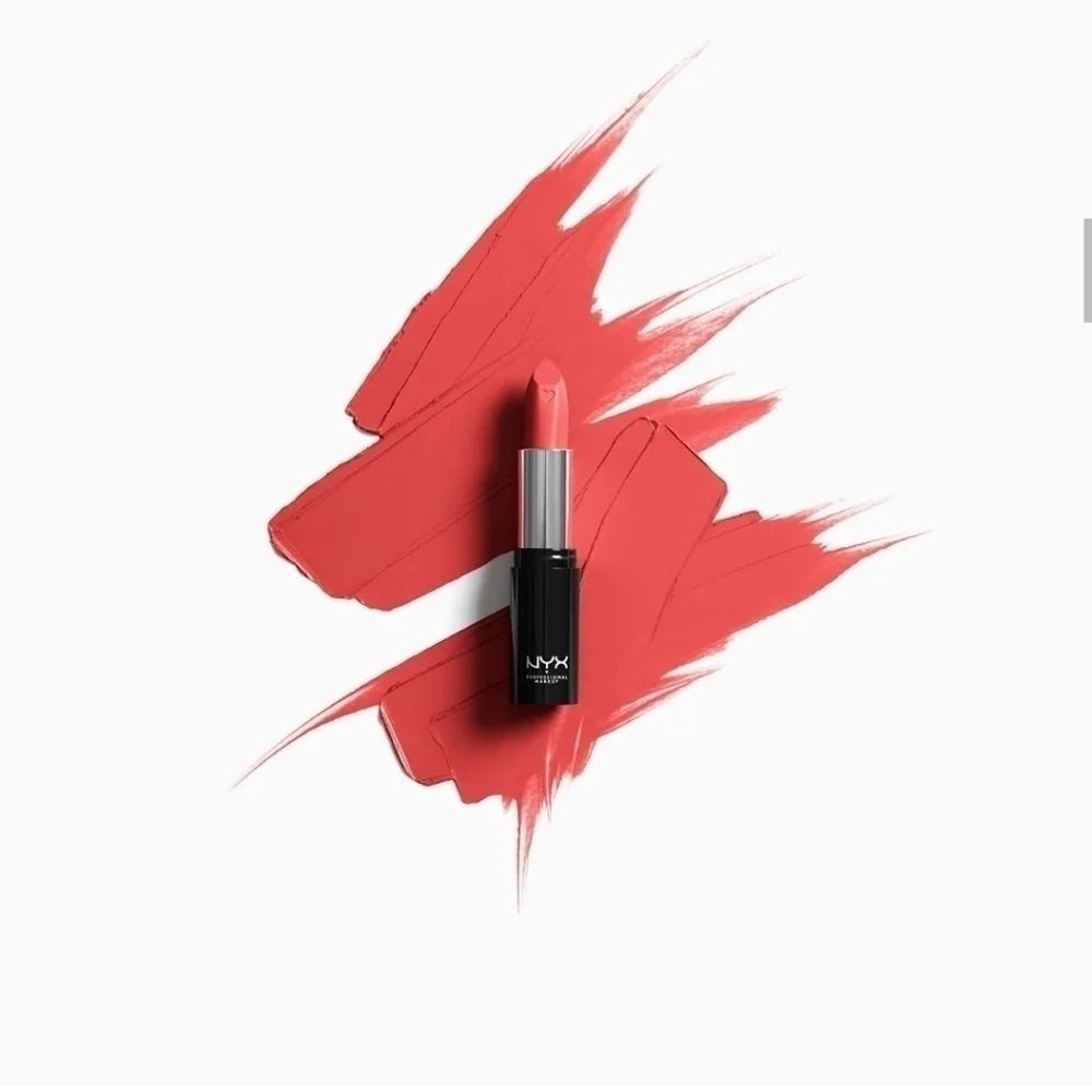LAST ONE 🔥 NYX shout loud satin Lipstick Shade Day Club